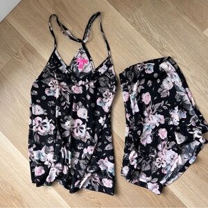 Betsey Johnson Floral Camisole & Shorts Sleep Set Size S